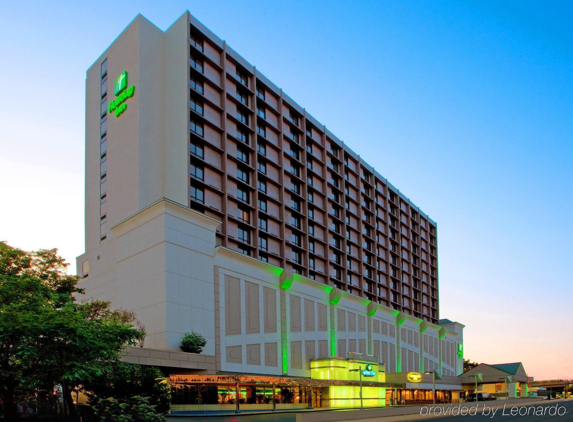 Hotel National Airport/crystal By Ihg 3*