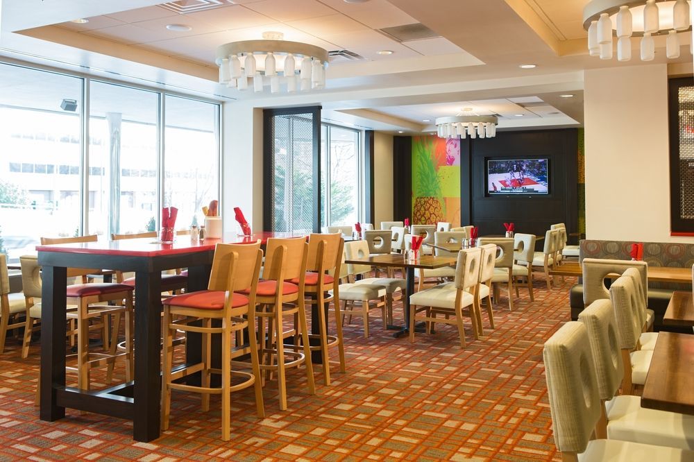 National Airport/crystal By Ihg Hotel