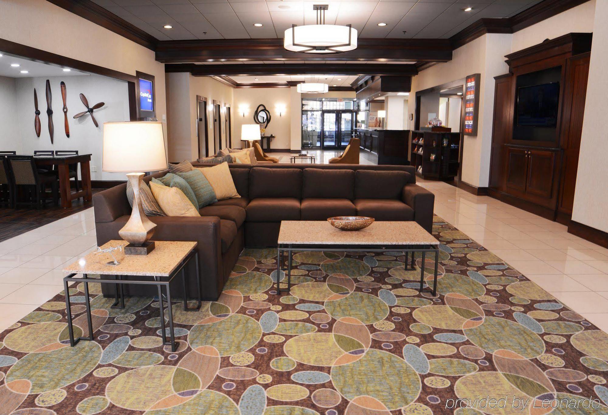 Hotel National Airport/crystal By Ihg 3*