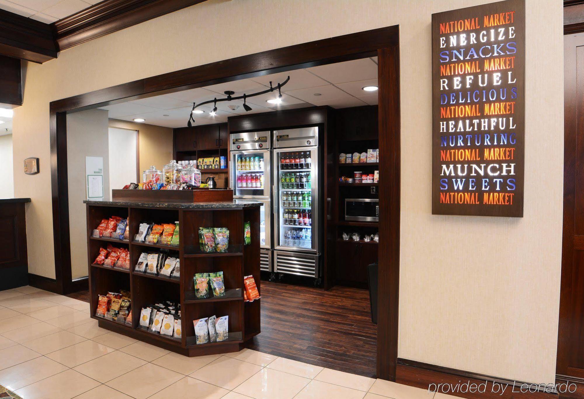 National Airport/crystal By Ihg Hotel