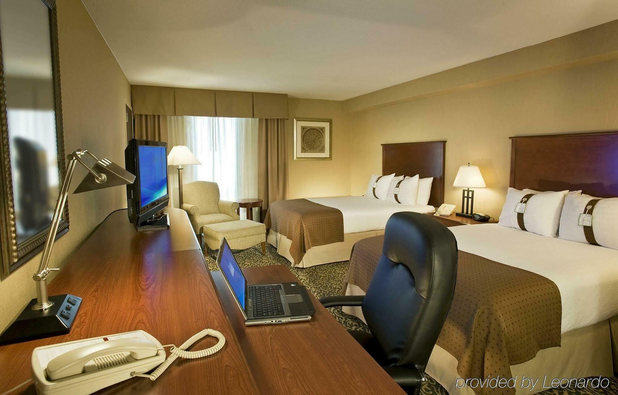 National Airport/crystal By Ihg Hotel 3*