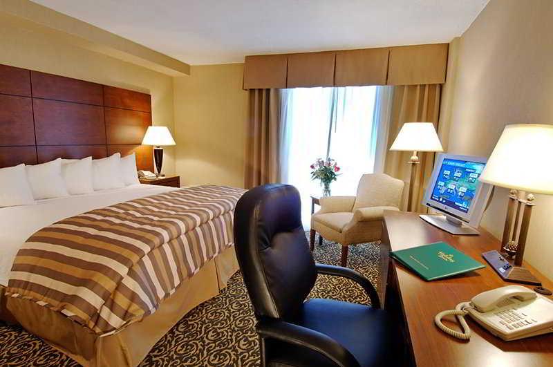National Airport/crystal By Ihg 3* Arlington