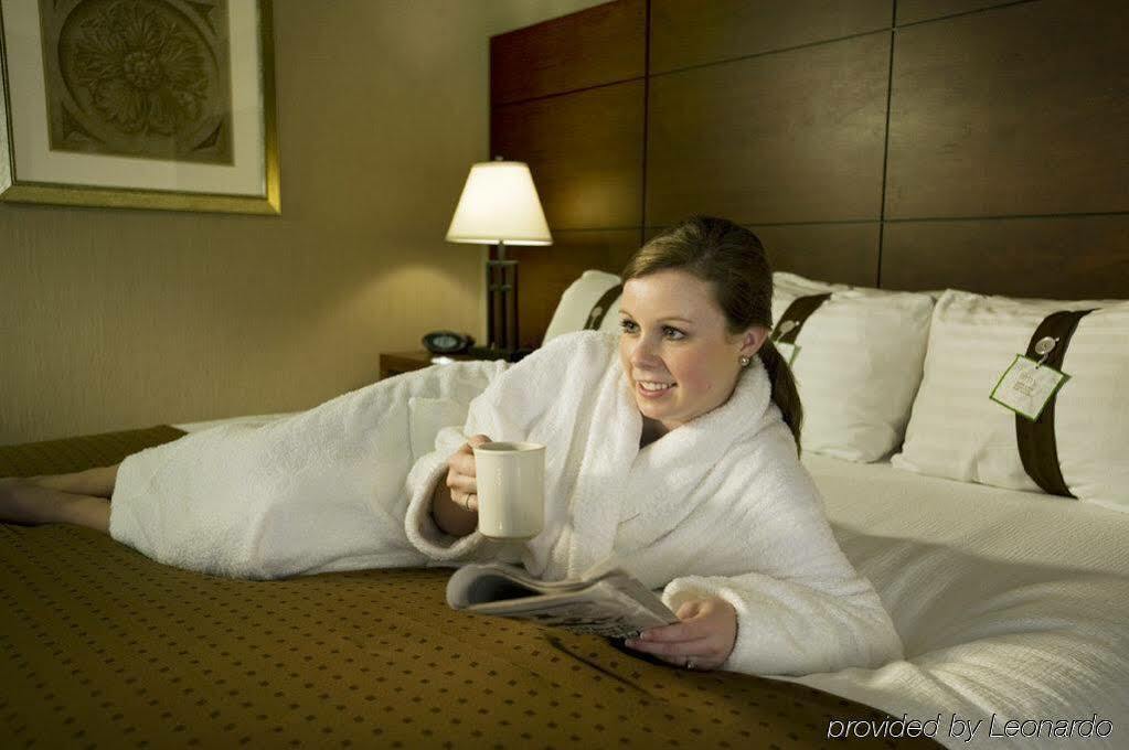 National Airport/crystal By Ihg Hotel 3*