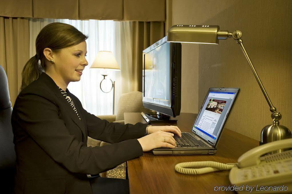 National Airport/crystal By Ihg Hotel 3*